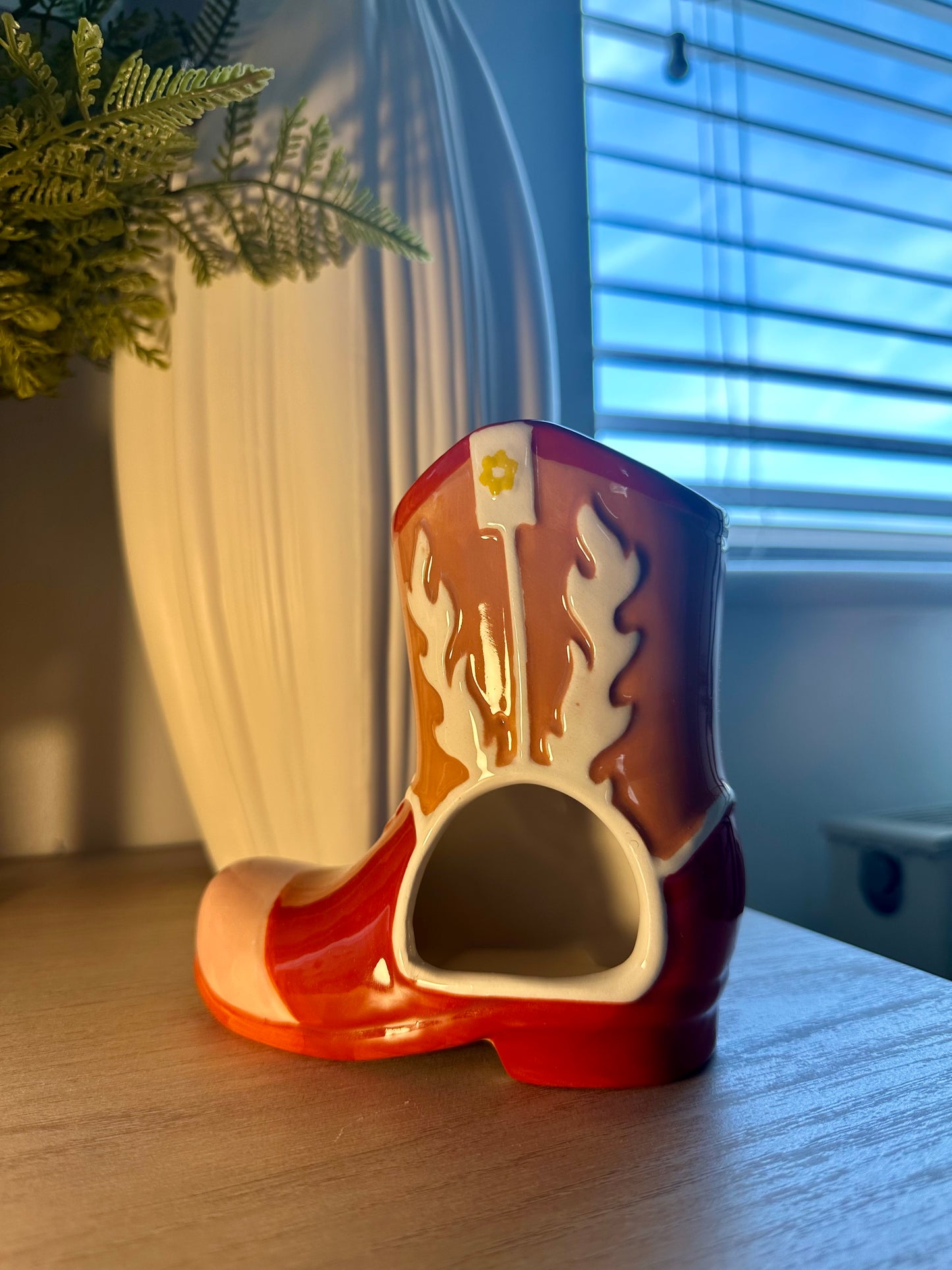 Cowboy boot wax or oil warmer