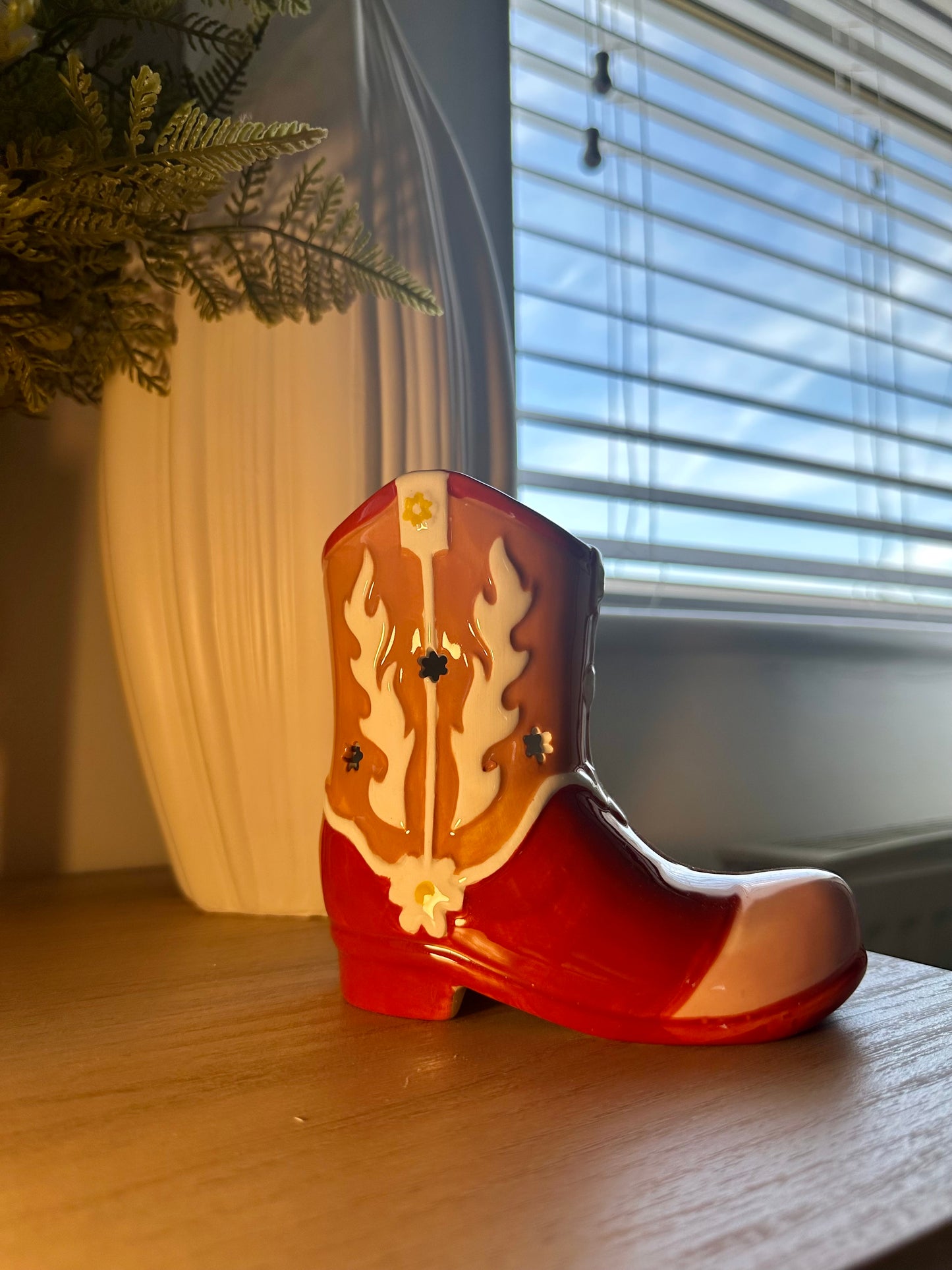 Cowboy boot wax or oil warmer