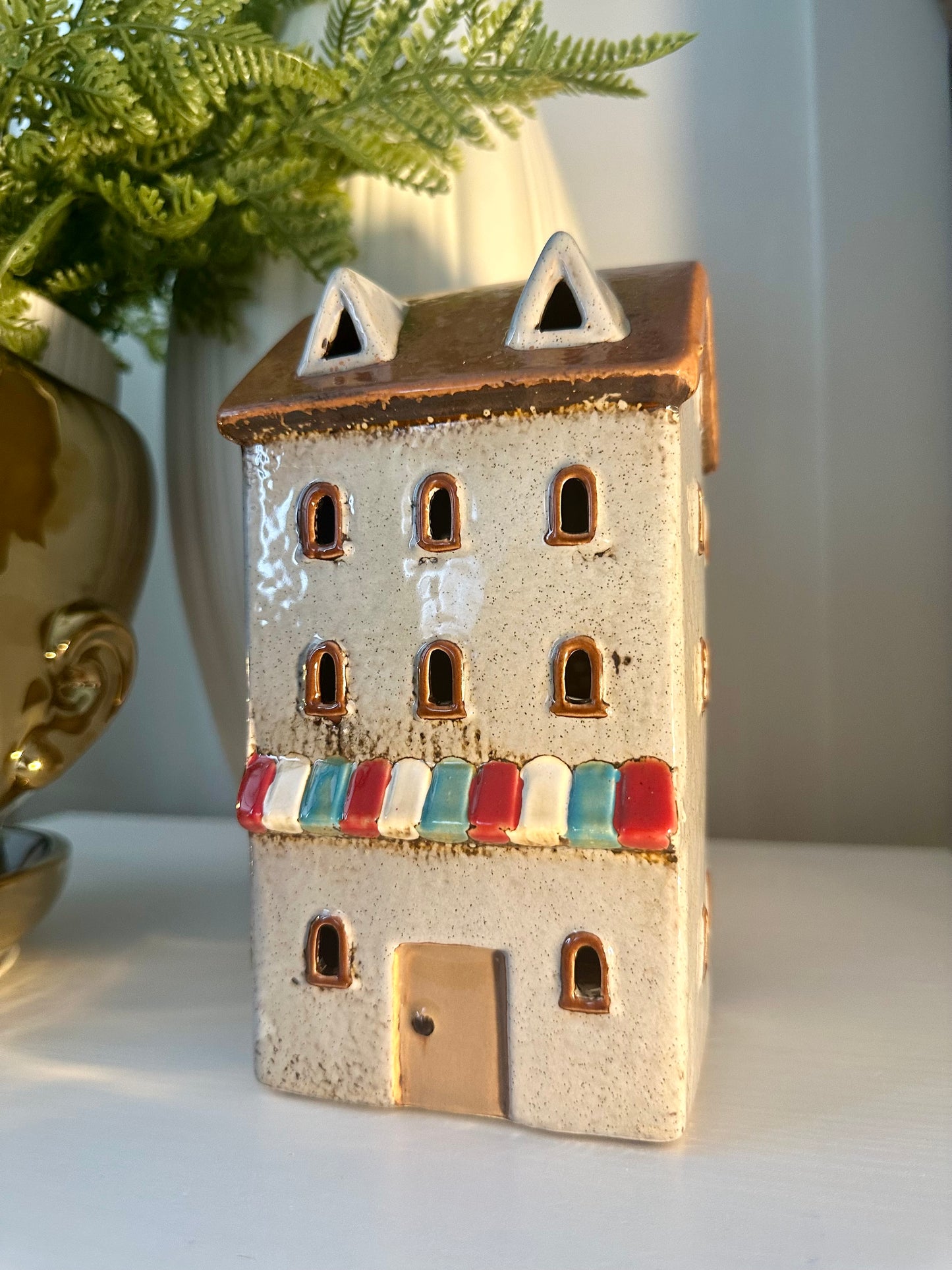 Grey Market Stall Tealight House