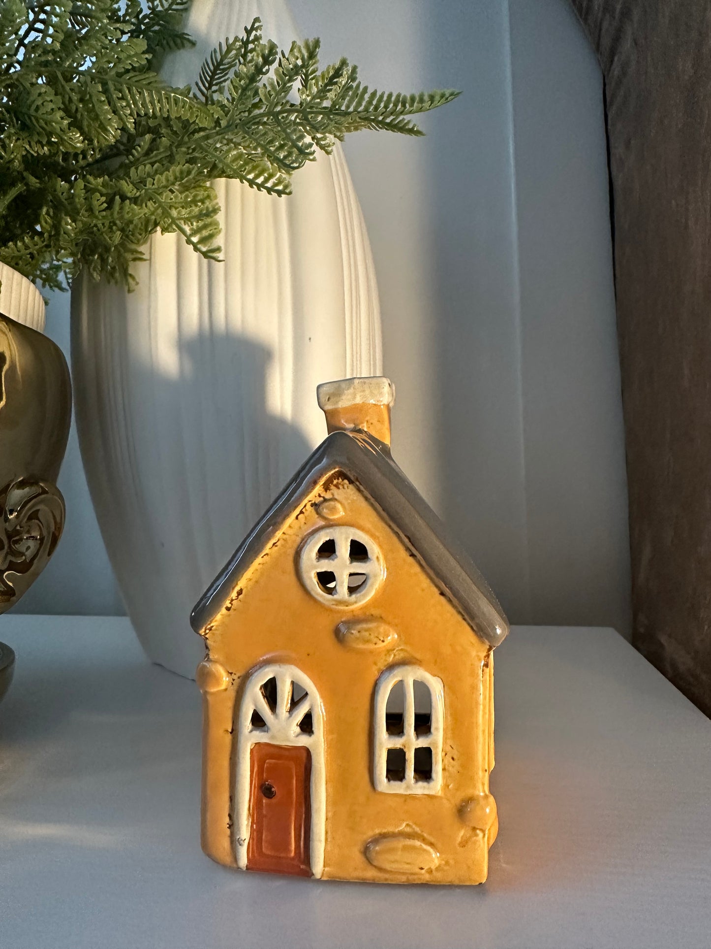 Small Yellow Tealight House