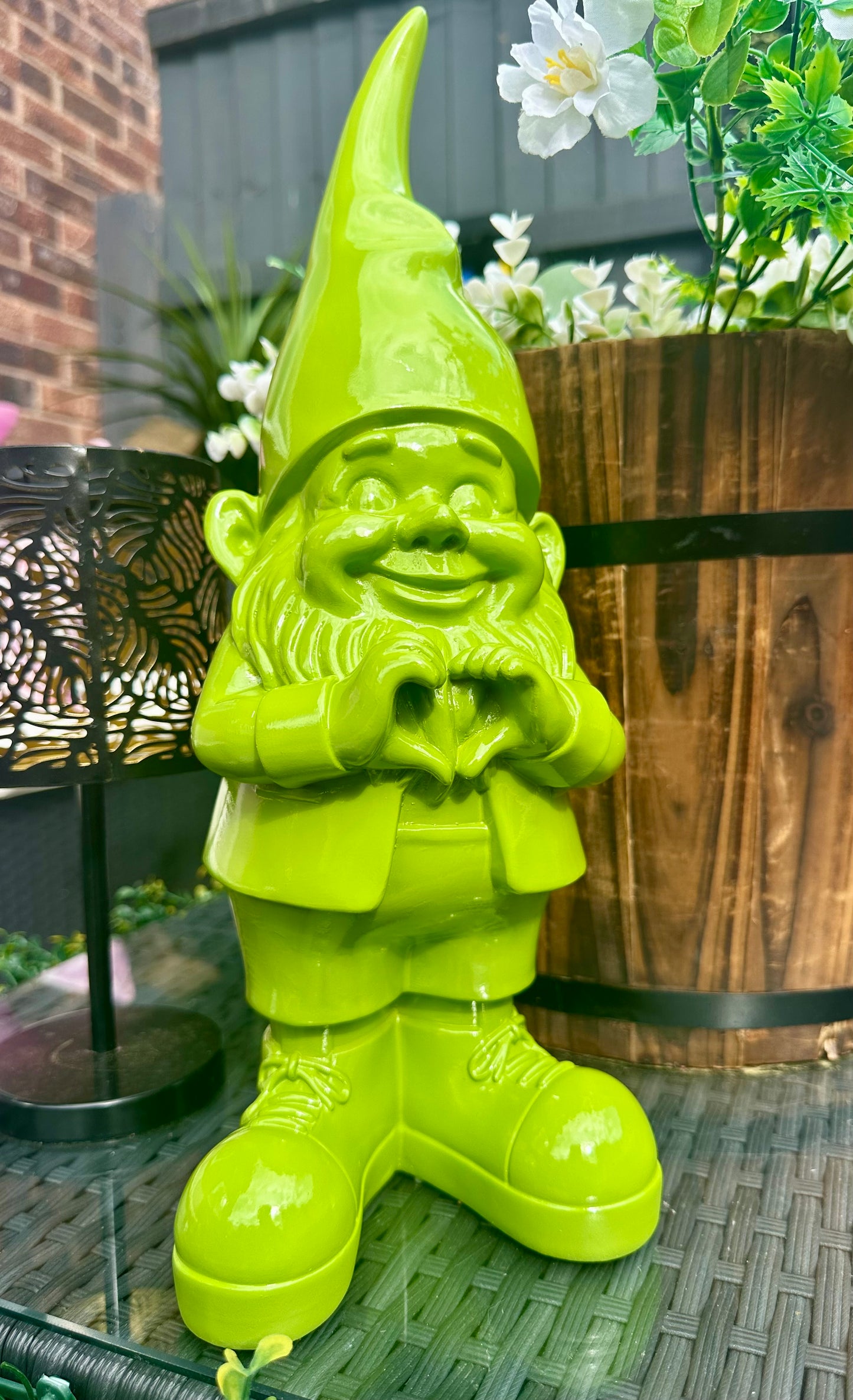 'Hand Heart' Gnome