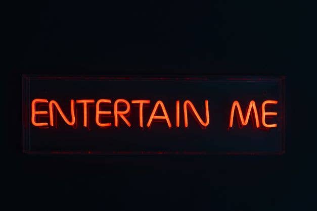 ENTERTAIN ME LED LIGHTBOX