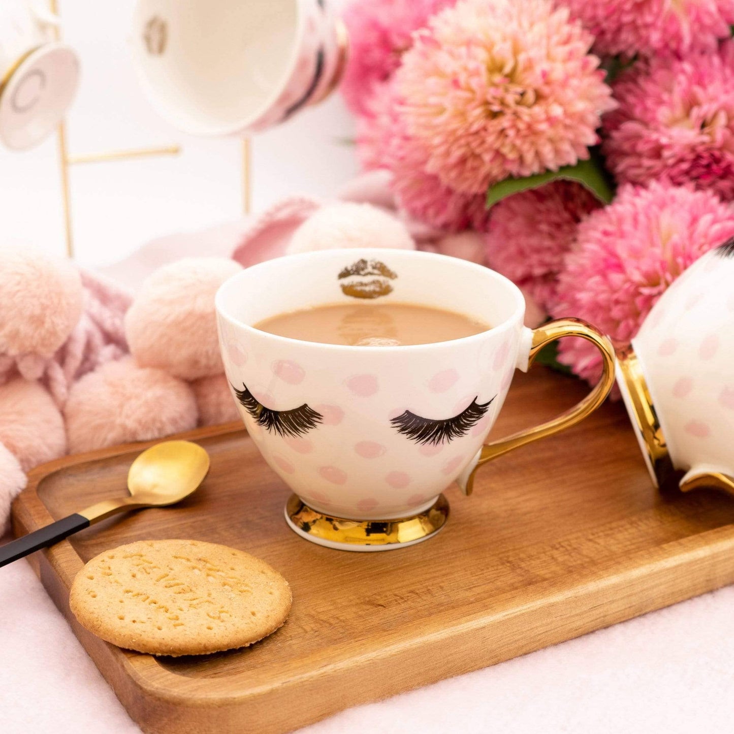 Eyelash Mug