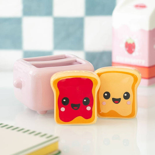 Toast Salt and Pepper Shakers in Toaster Holder